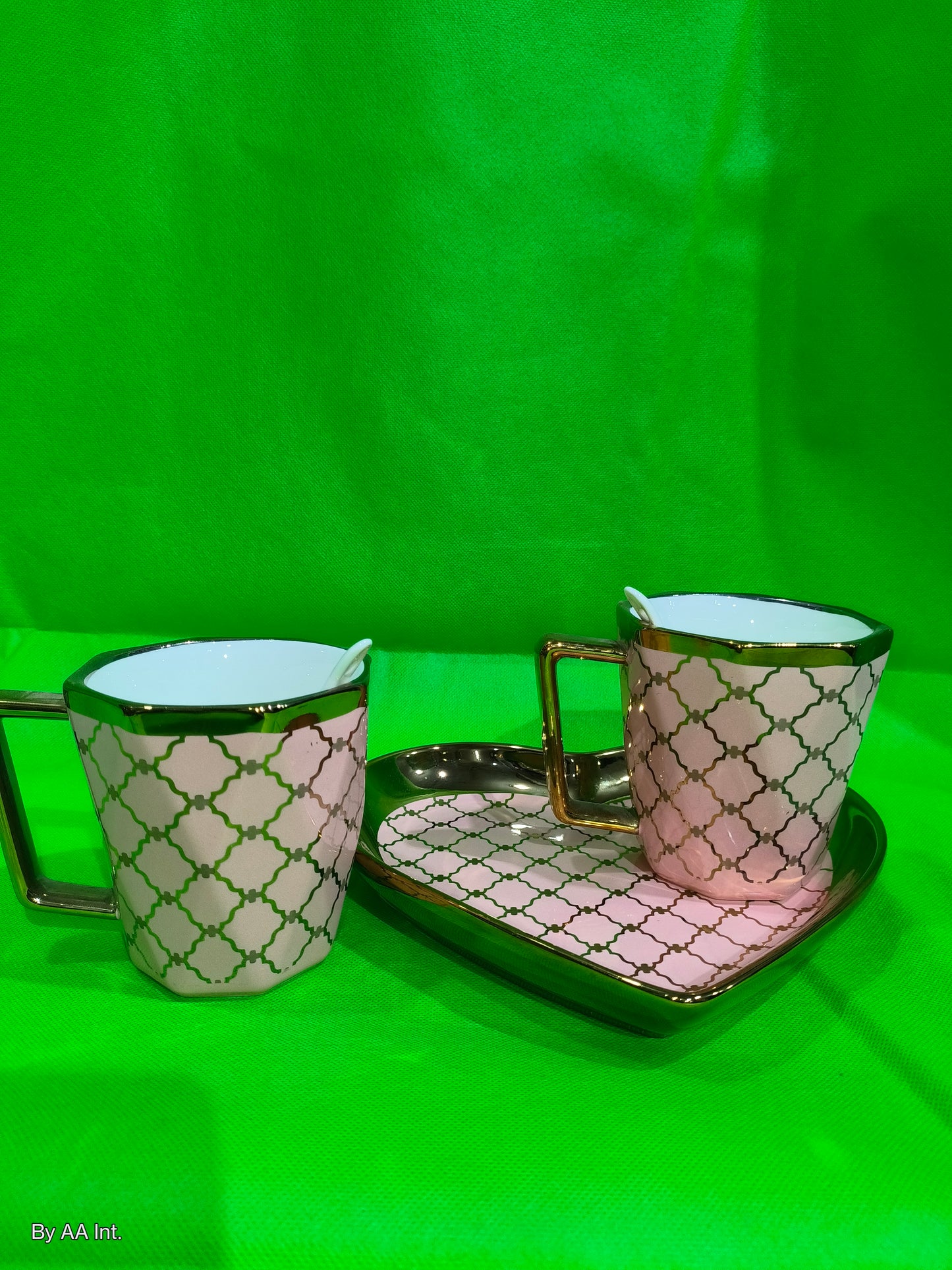 Ceramic Heart Shape Round 2 Coffee Mug with Tray