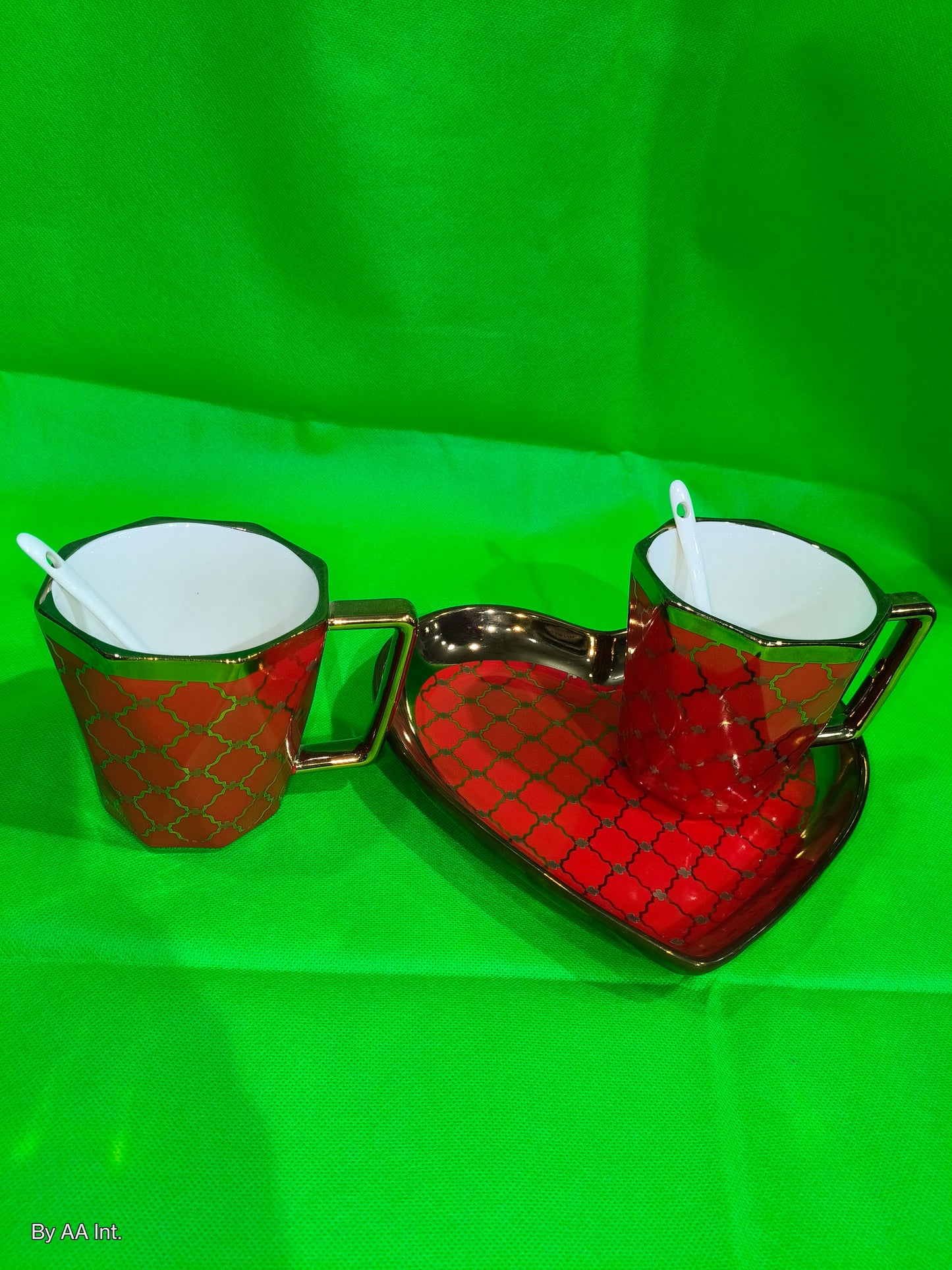 Ceramic Heart Shape Round 2 Coffee Mug with Tray